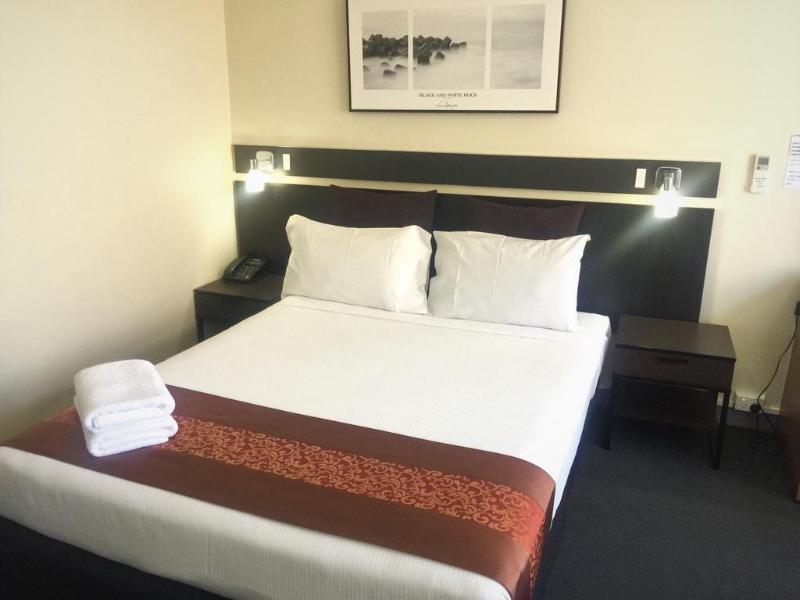 Red Star Hotel West Ryde