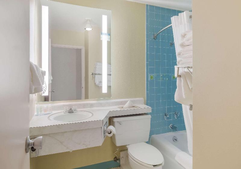 Clarion Inn Hurley image