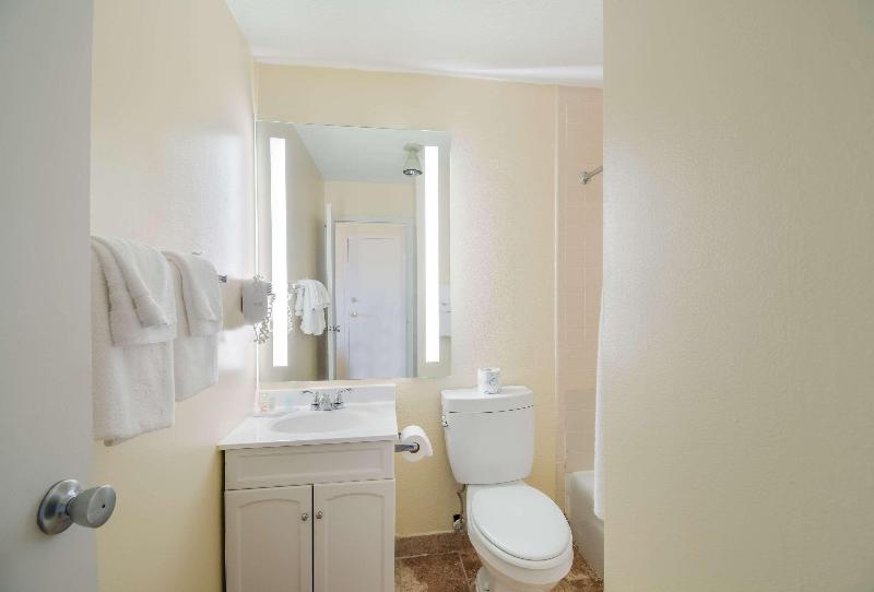 Clarion Inn Hurley image