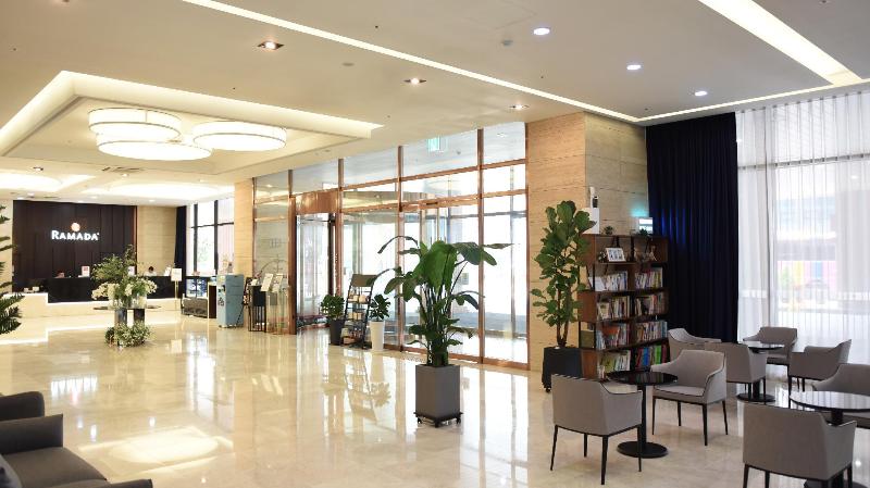 Ramada Yongin image