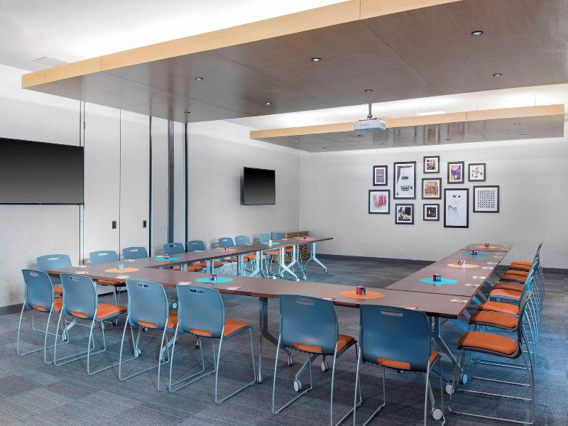 Aloft Gainesville image