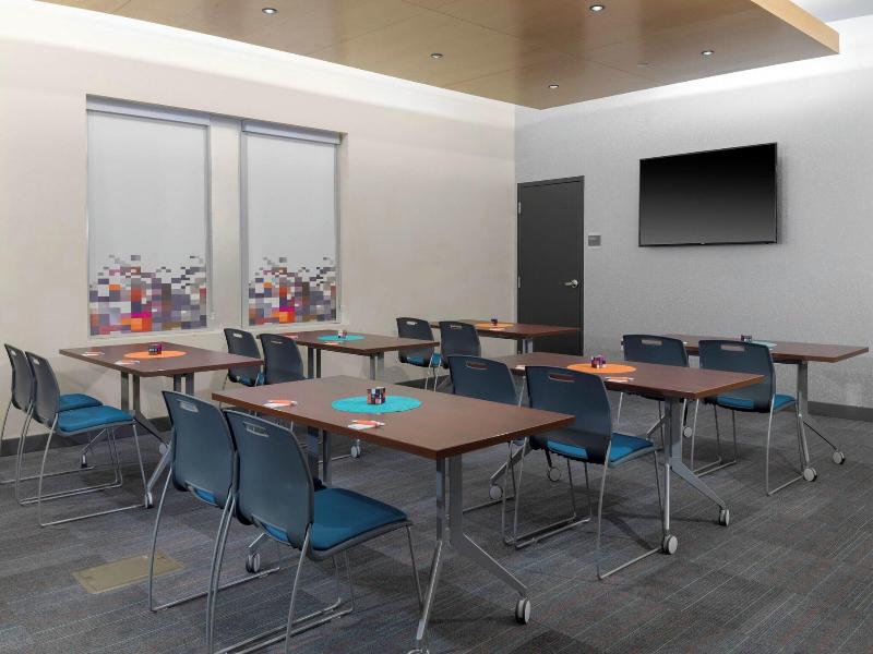 Aloft Gainesville image