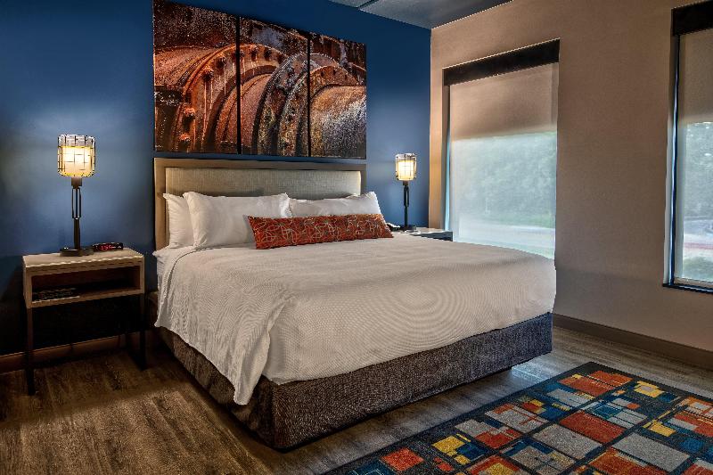 Hotel Indigo Pittsburgh University-Oakland image