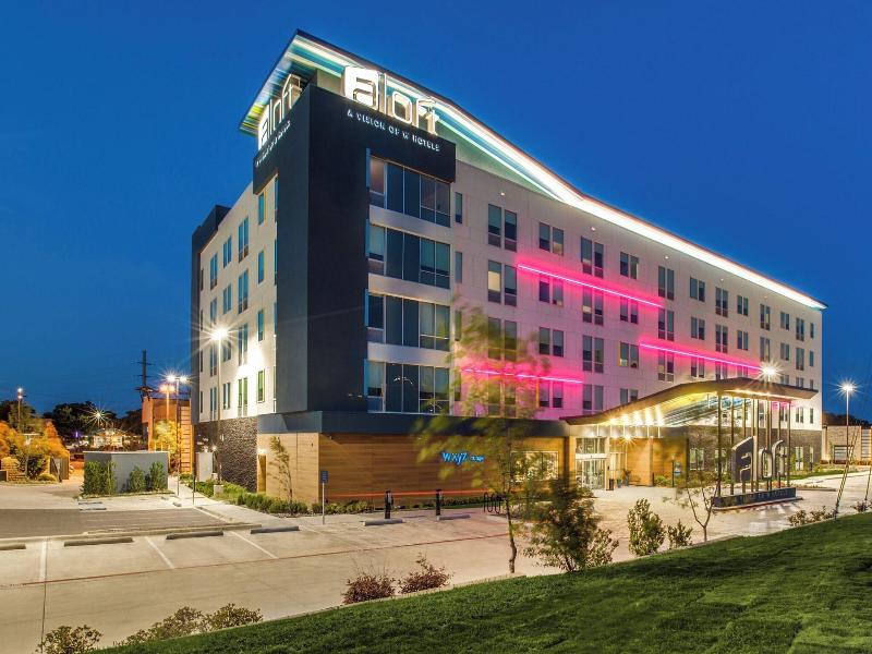 Aloft Dallas Arlington Entertainment District image