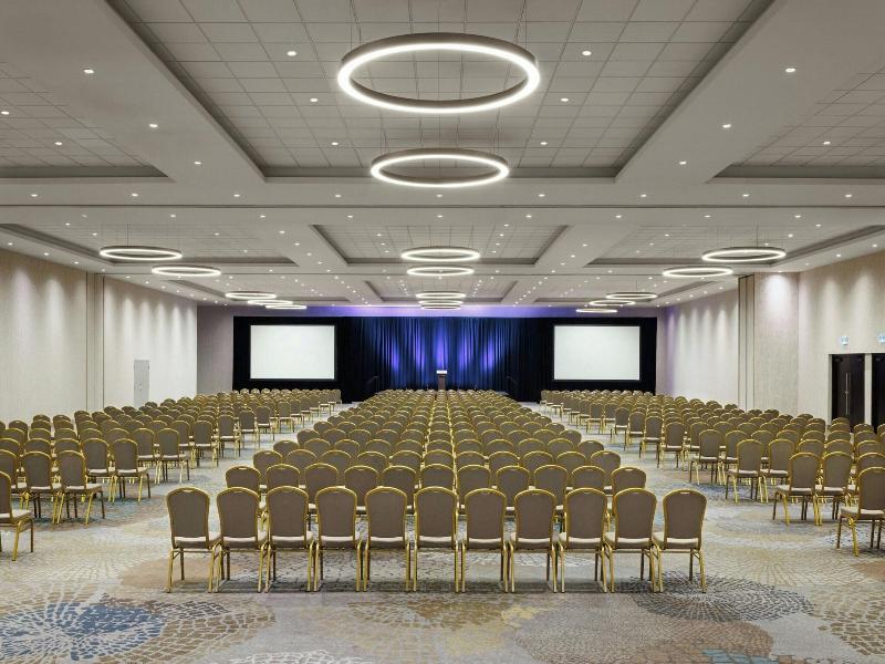 The Westin Calgary Airport image