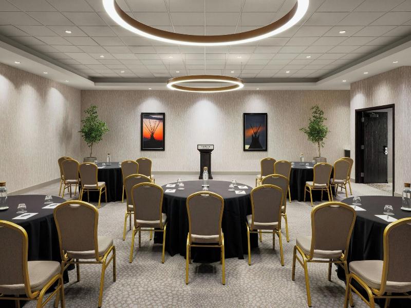The Westin Calgary Airport image