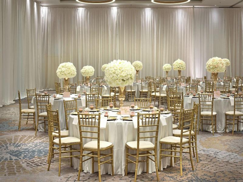 The Westin Calgary Airport image