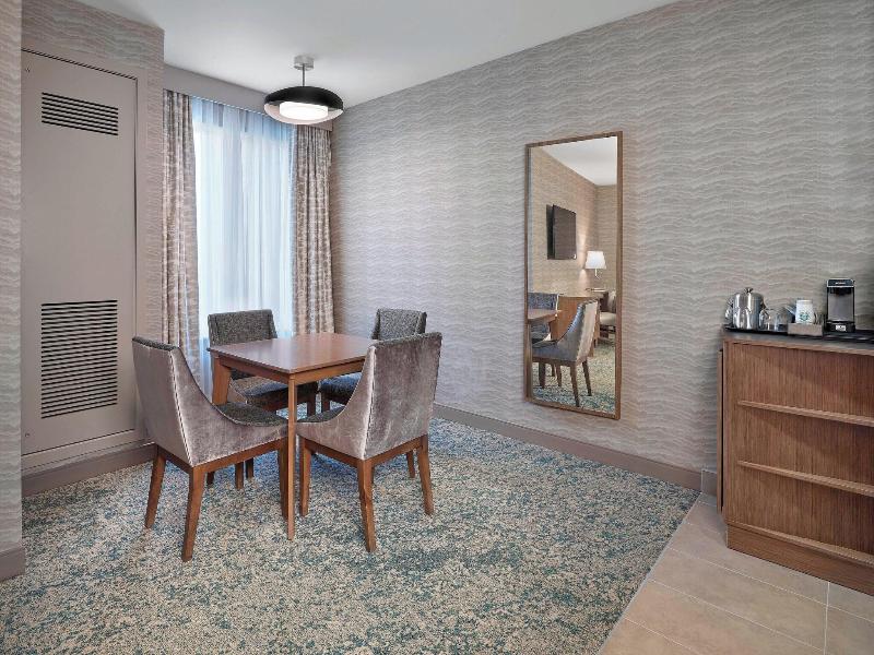 The Westin Calgary Airport image