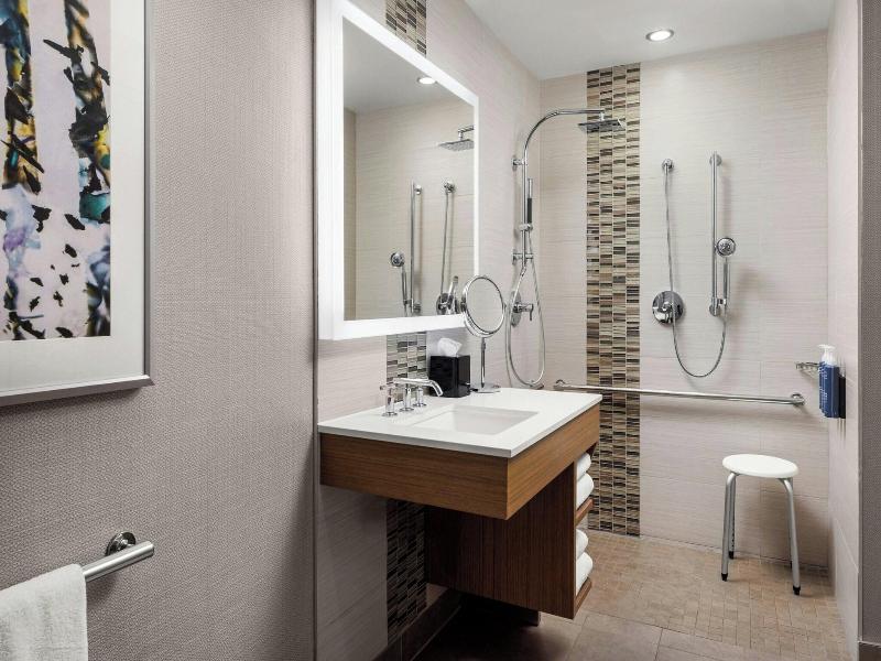 The Westin Calgary Airport image