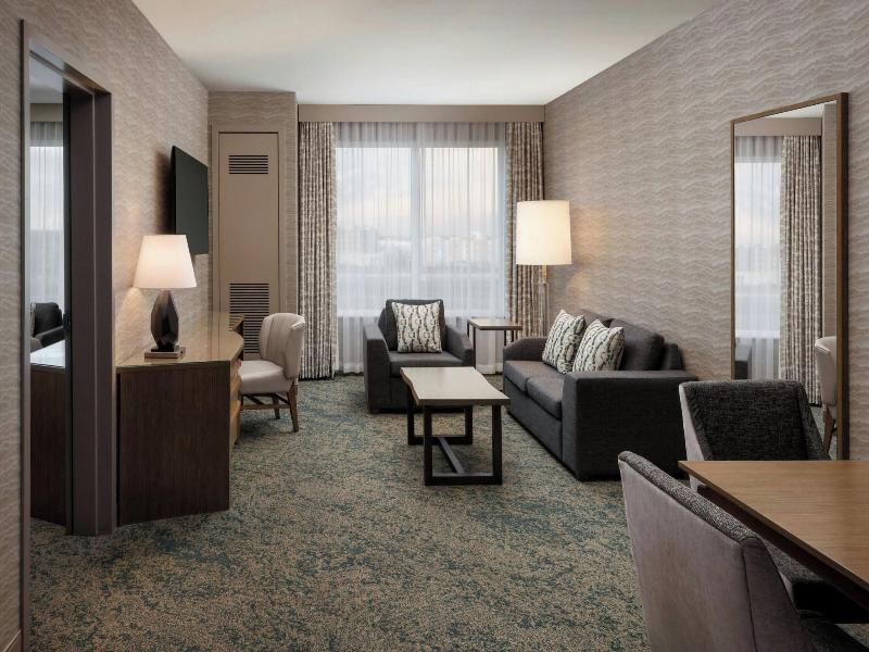 The Westin Calgary Airport image