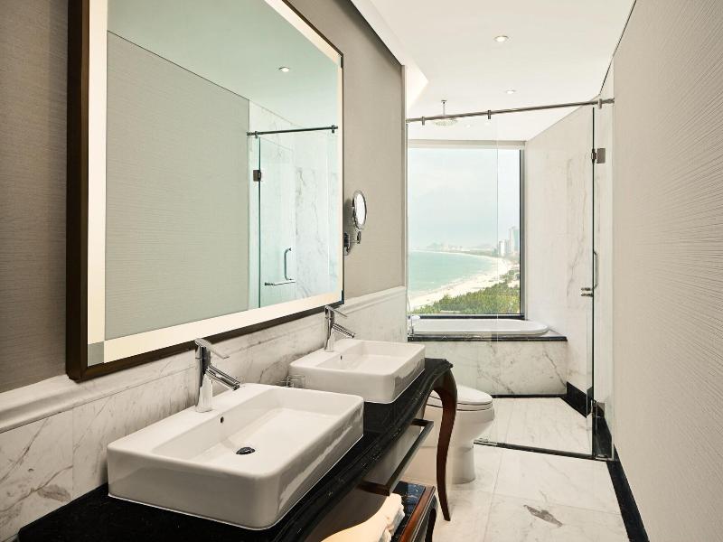 Four Points By Sheraton Danang image