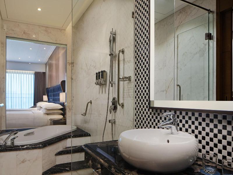 Four Points By Sheraton Danang image
