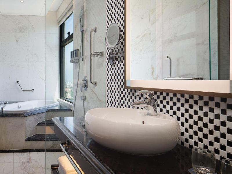Four Points By Sheraton Danang image