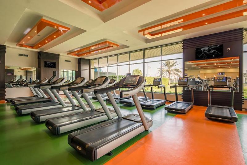 オフィサーズ クラブ & ホテル