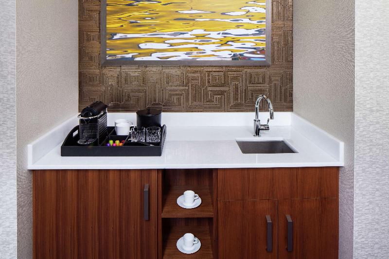Hilton Rochester Mayo Clinic Area image
