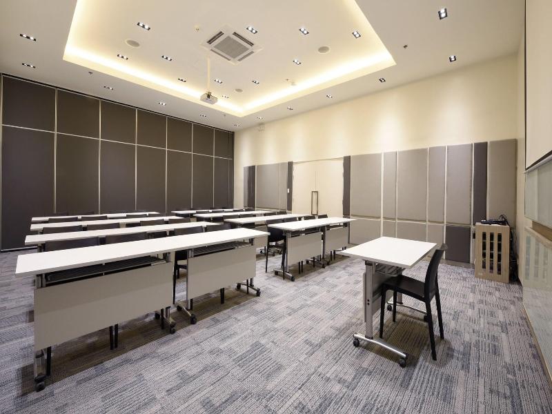 Hop Inn Hotel Alabang image