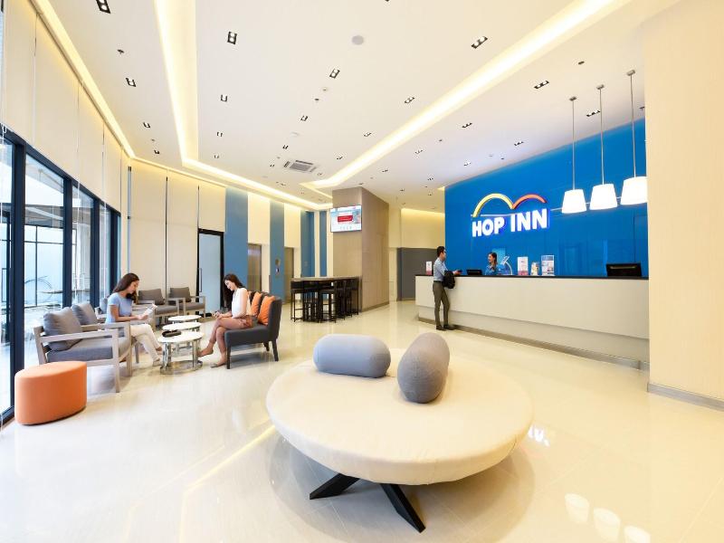 Hop Inn Hotel Alabang image