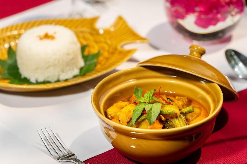 Reveal Angkor Hotel image