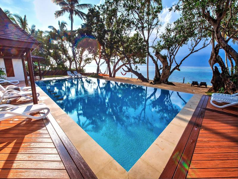 Maui Palms Private Villas image