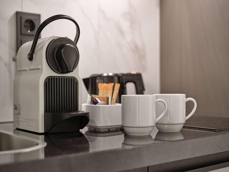 Adina Apartment Hotel Nuremberg image