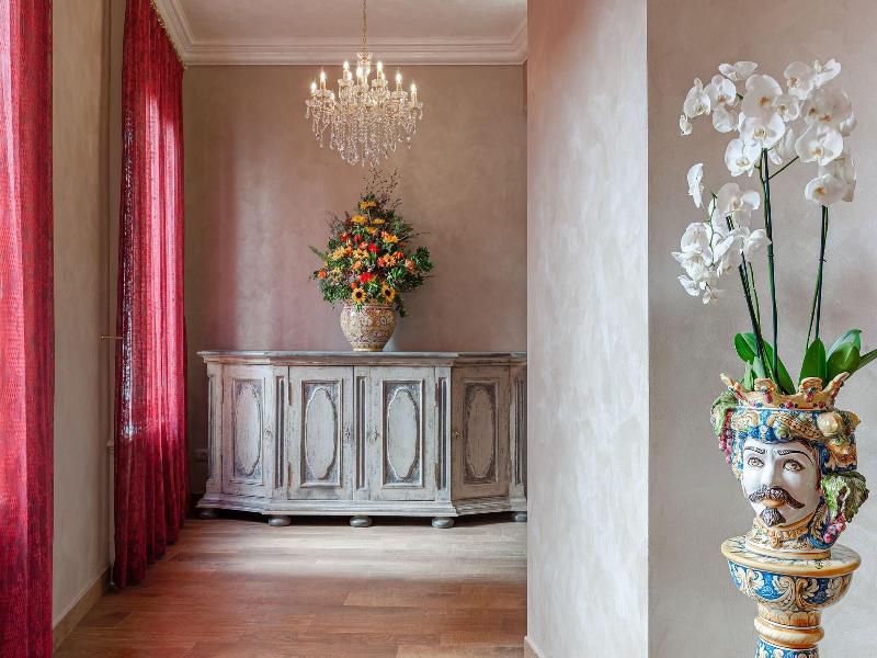 Relais Empire image