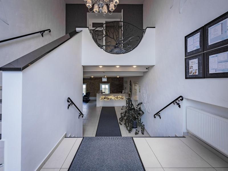 Art Hotel Moon Garden image