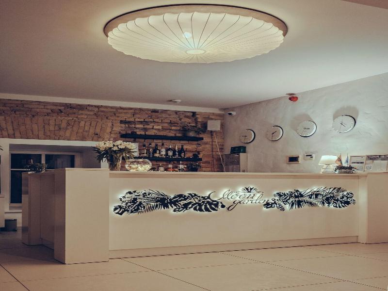 Art Hotel Moon Garden image