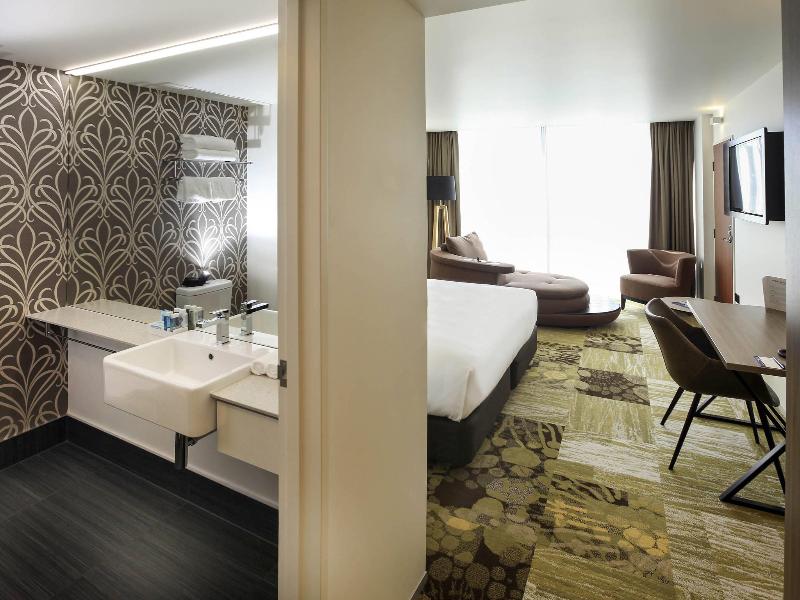 Novotel New Plymouth Taranaki image
