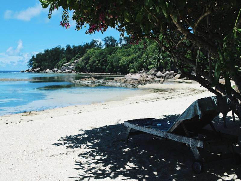 Crown Beach Hotel image