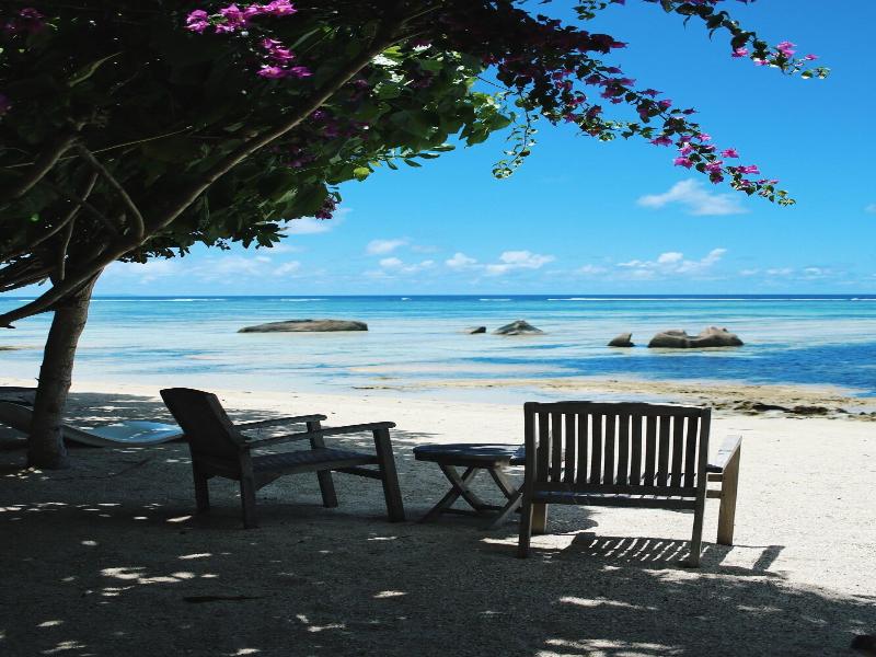Crown Beach Hotel image