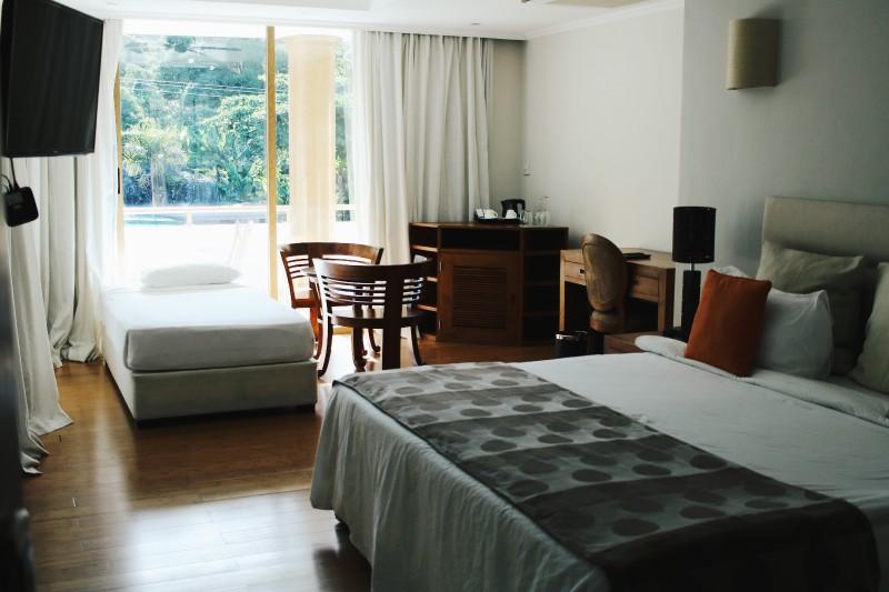 Crown Beach Hotel image