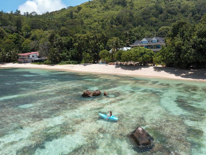 Crown Beach Hotel image