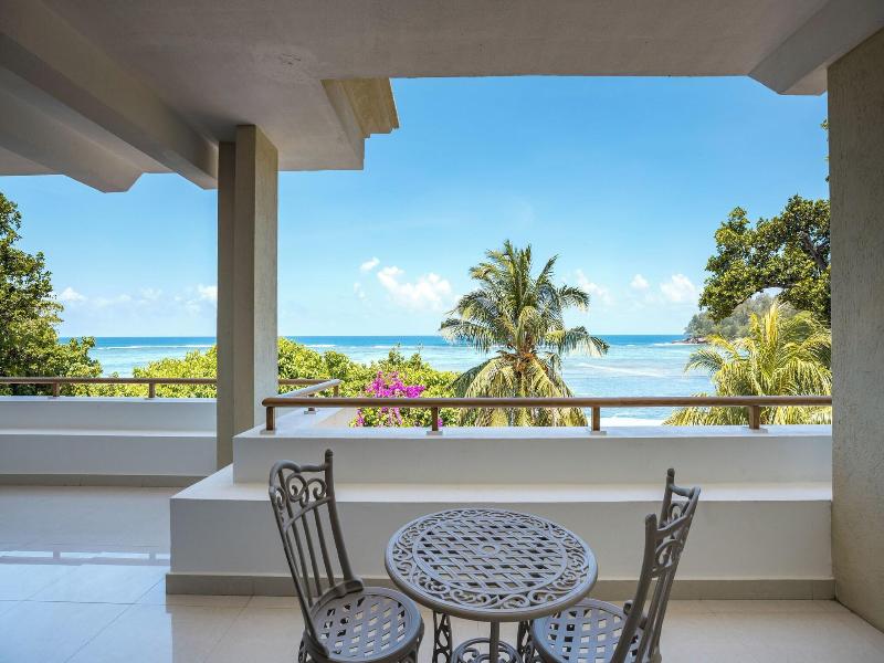 Crown Beach Hotel image