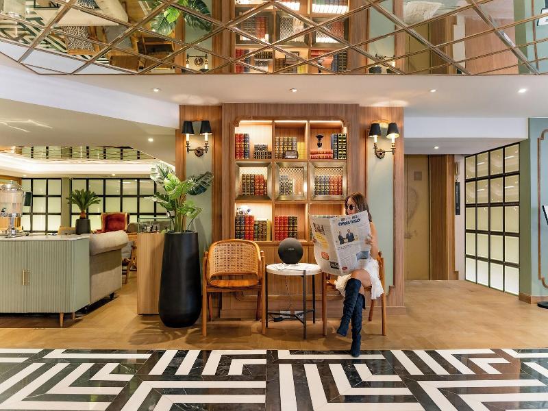 Thee Bangkok Hotel image