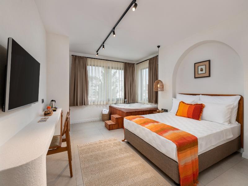 Azuu Boutique Hotel image