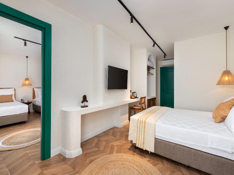 Azuu Boutique Hotel image