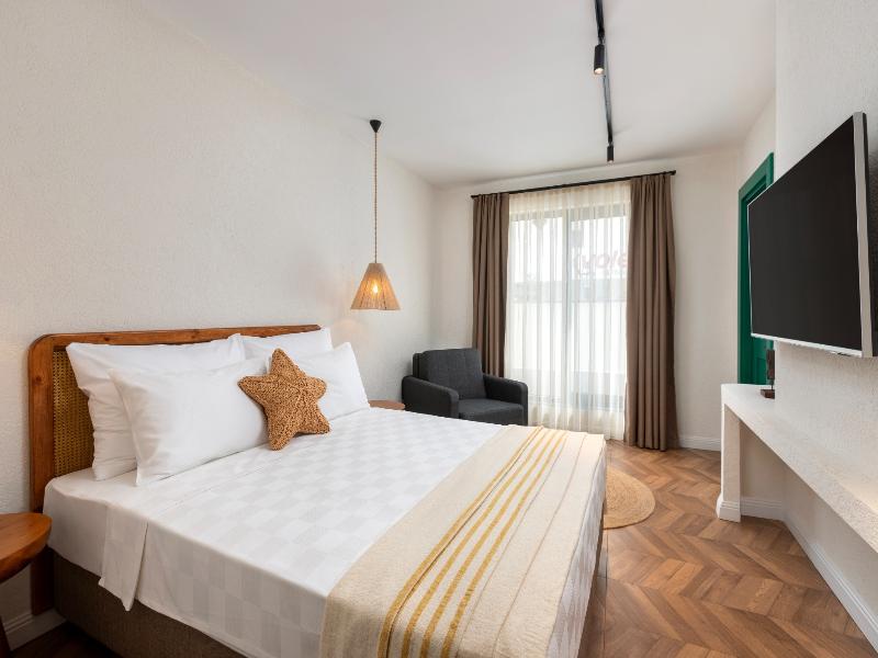 Azuu Boutique Hotel image