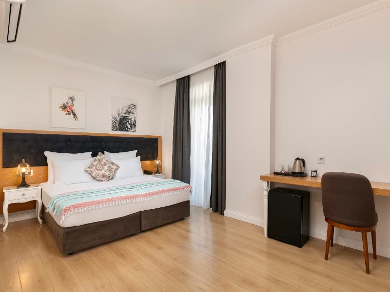 Azuu Boutique Hotel image