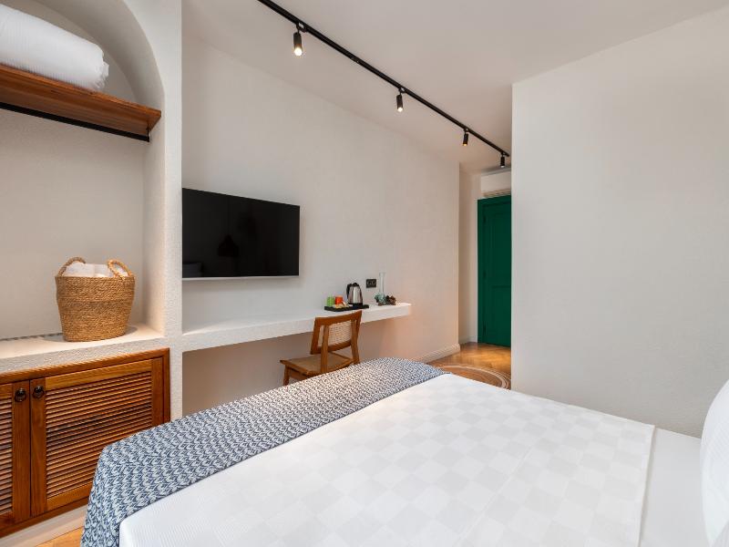 Azuu Boutique Hotel image