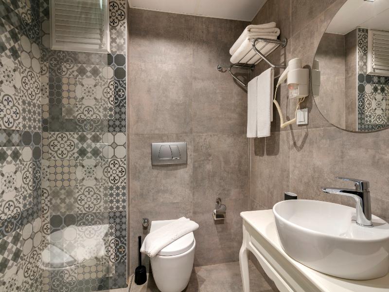 Azuu Boutique Hotel image
