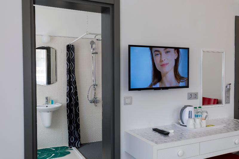Delight Deluxe Hotel & Spa image