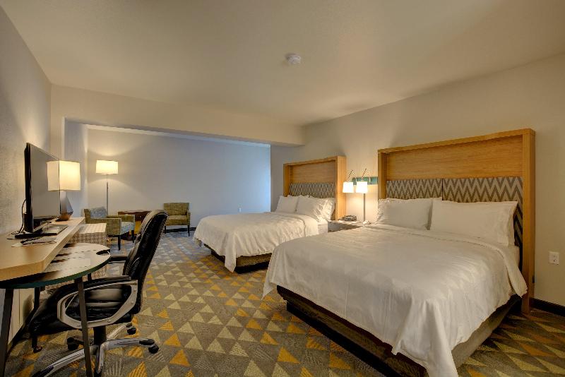Holiday Inn Salem photo 15