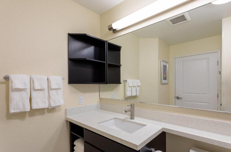 Candlewood Suites Rochester Mayo Clinic Area photo 16