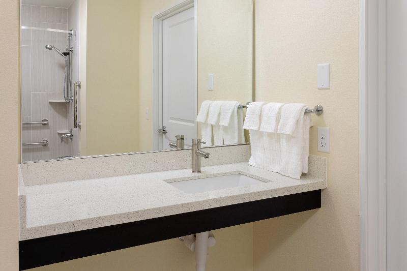 Candlewood Suites Rochester Mayo Clinic Area photo 17