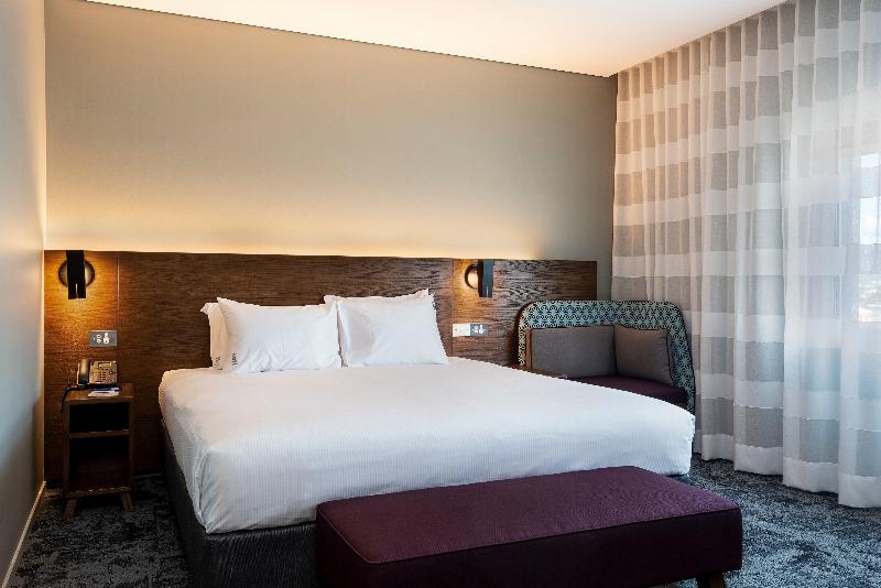 Holiday Inn Express Newcastle image