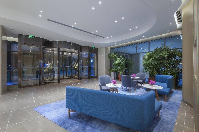 Holiday Inn Express Zhengzhou Longzi Lake image