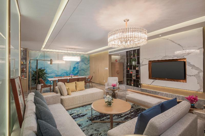 Holiday Inn Express Zhengzhou Longzi Lake image