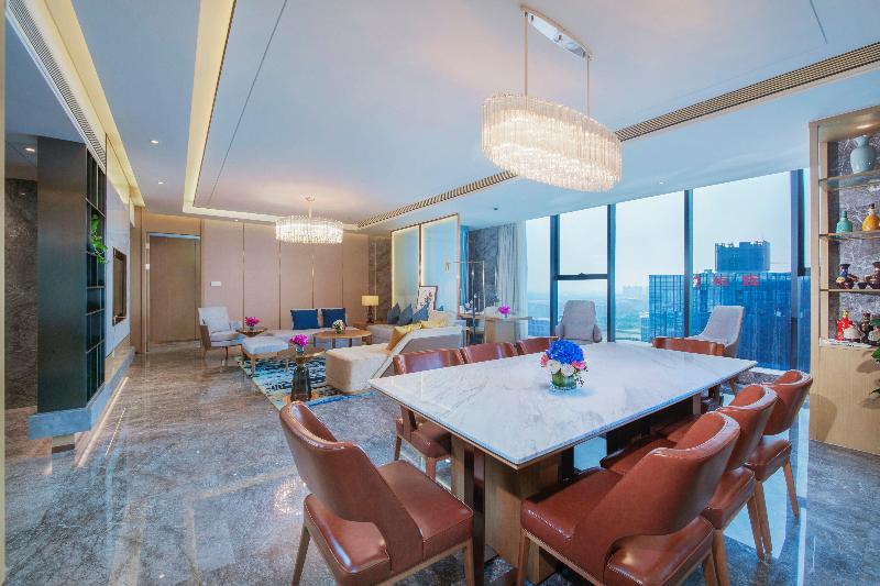 Holiday Inn Express Zhengzhou Longzi Lake image