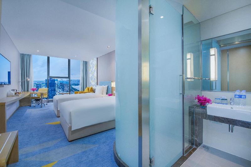 Holiday Inn Express Zhengzhou Longzi Lake image