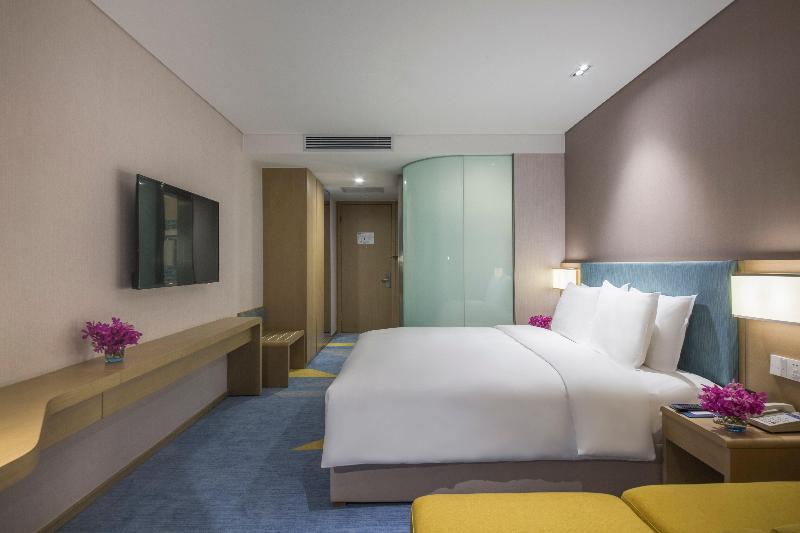 Holiday Inn Express Zhengzhou Longzi Lake image